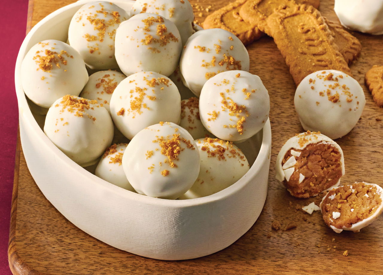 No-bake Spiced Cookie Truffles
